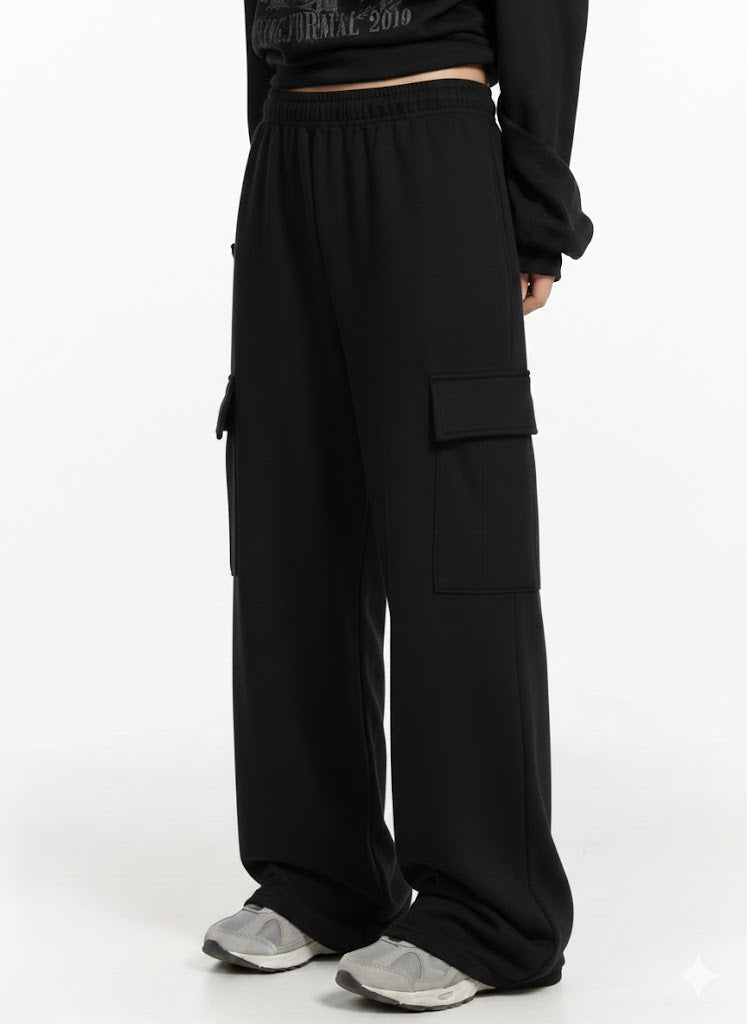 Wide leg 4 pocket cargo Color off black